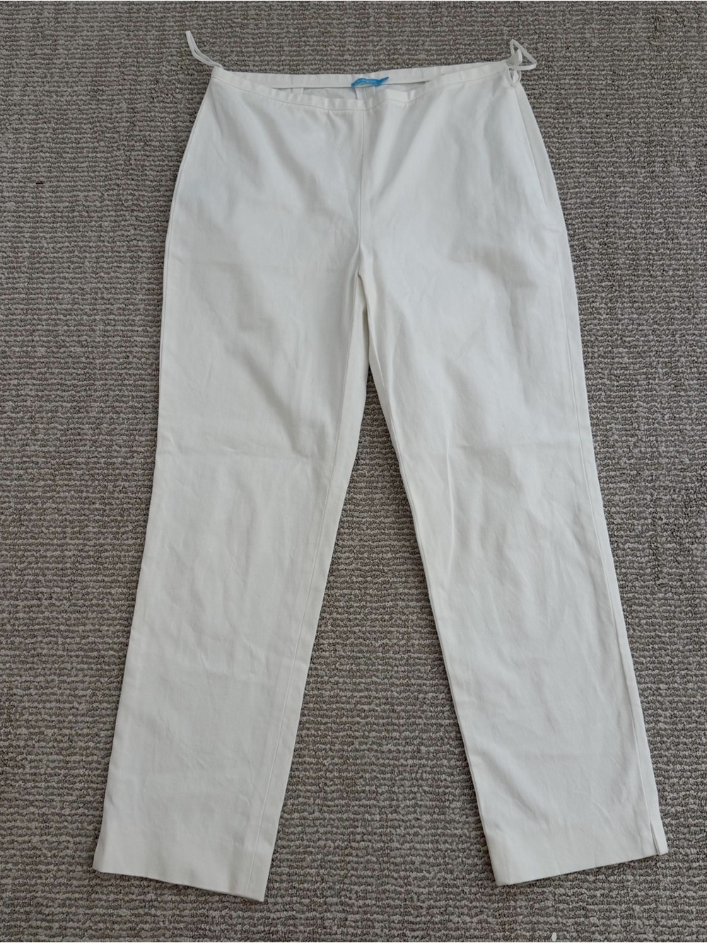 J. McLaughlin white side zip causal crop pant size 4